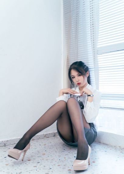 早晨的月亮是粗糙的_全集无删减版高清免费观看