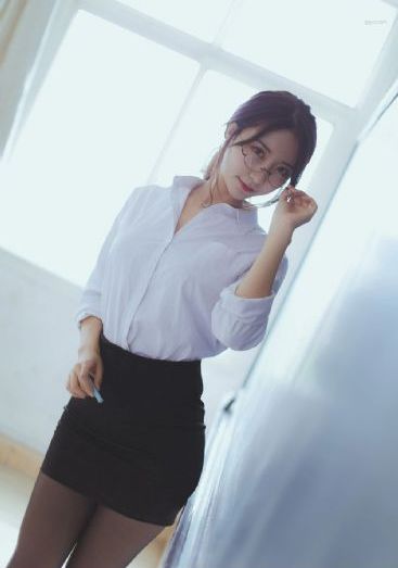 玫瑰绽放的年代_BD英语BD在线观看