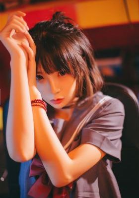 箱中女在线观看_英文版字幕